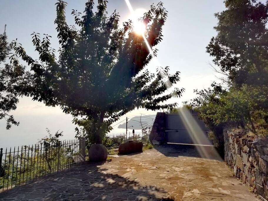 Nature&Sea Chalet Корниглия Екстериор снимка