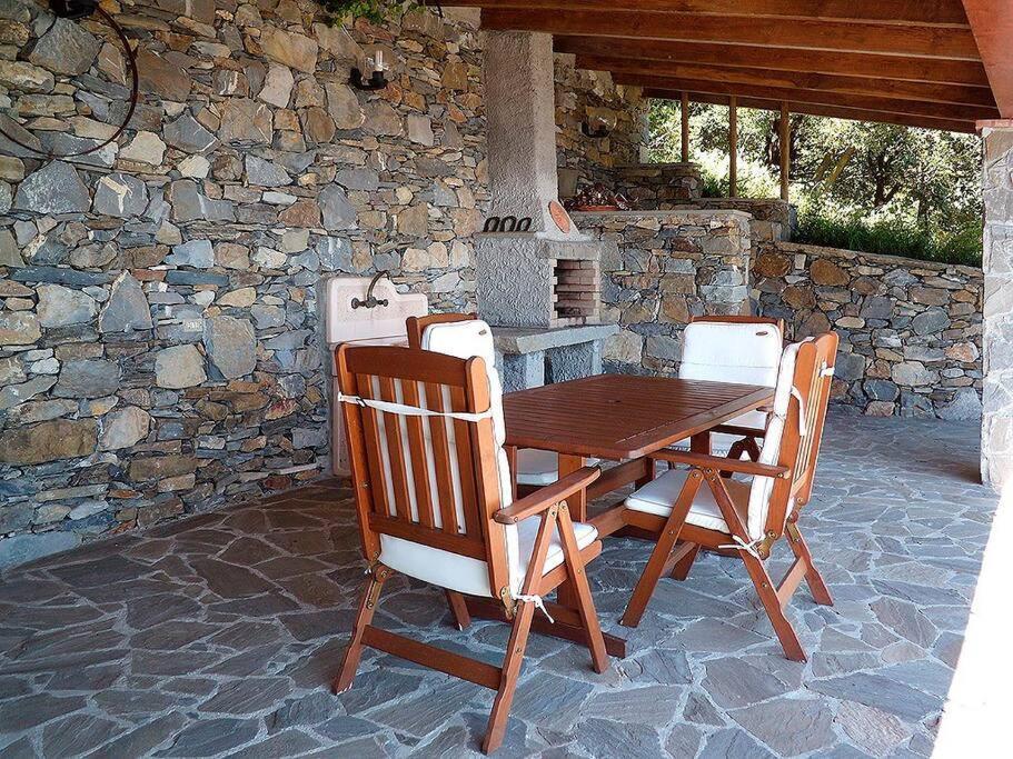 Nature&Sea Chalet Корниглия Екстериор снимка