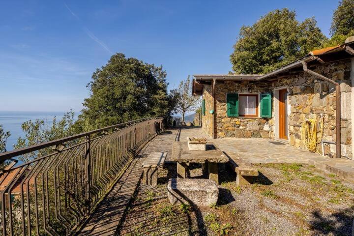 Nature&Sea Chalet Корниглия Екстериор снимка